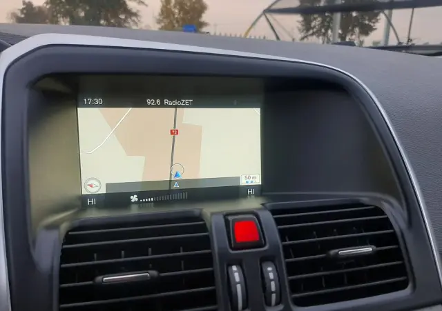 VOLVO XC 60 D4 Momentum