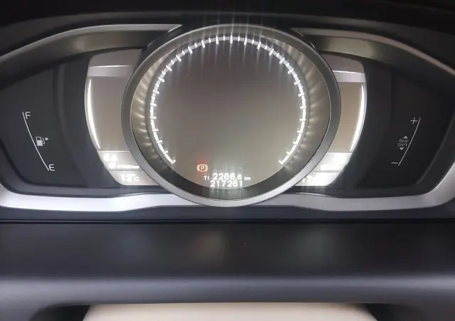 VOLVO XC 60 D4 Momentum