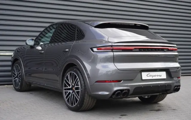 PORSCHE Cayenne Coupe S