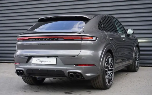 PORSCHE Cayenne Coupe S