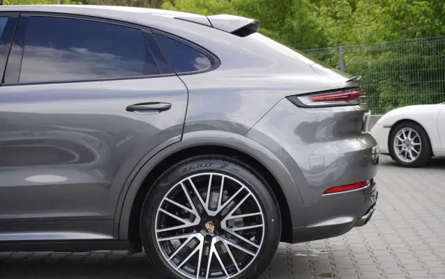 PORSCHE Cayenne Coupe S
