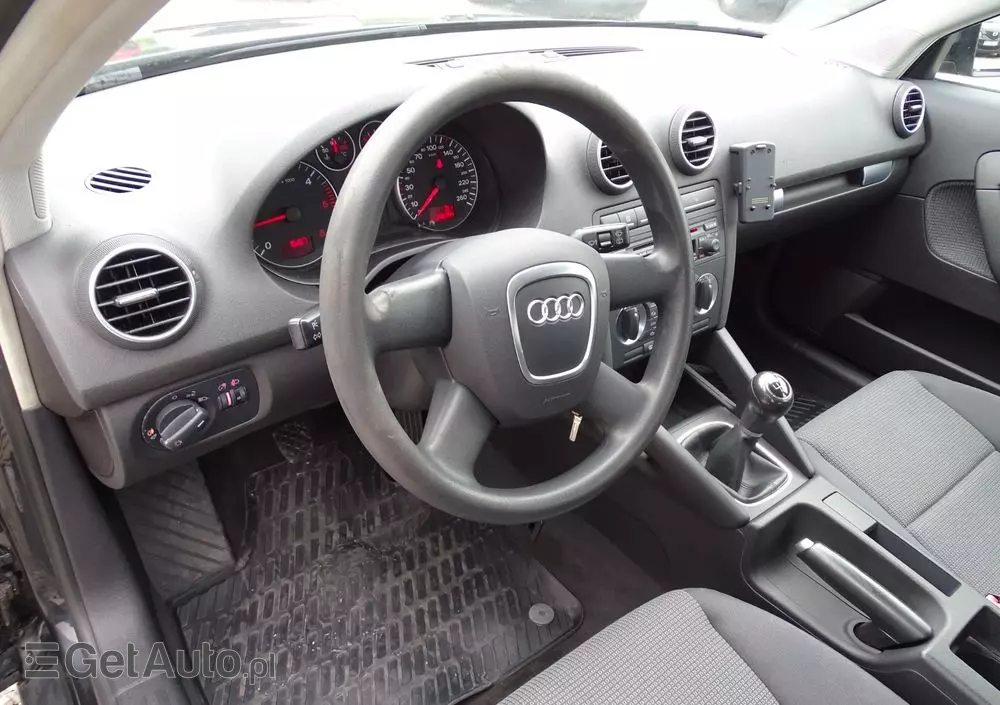 AUDI A3 1.9 TDI Attraction