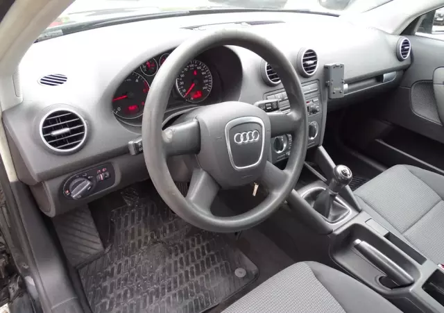 AUDI A3 1.9 TDI Attraction