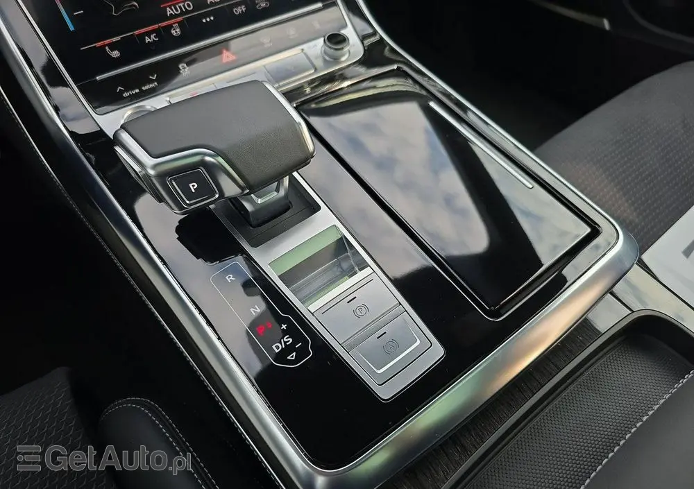 AUDI Q8 50 TDI quattro tiptronic