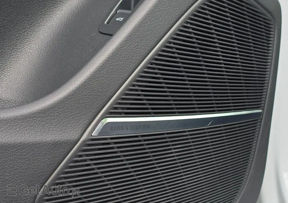 AUDI Q8 50 TDI quattro tiptronic