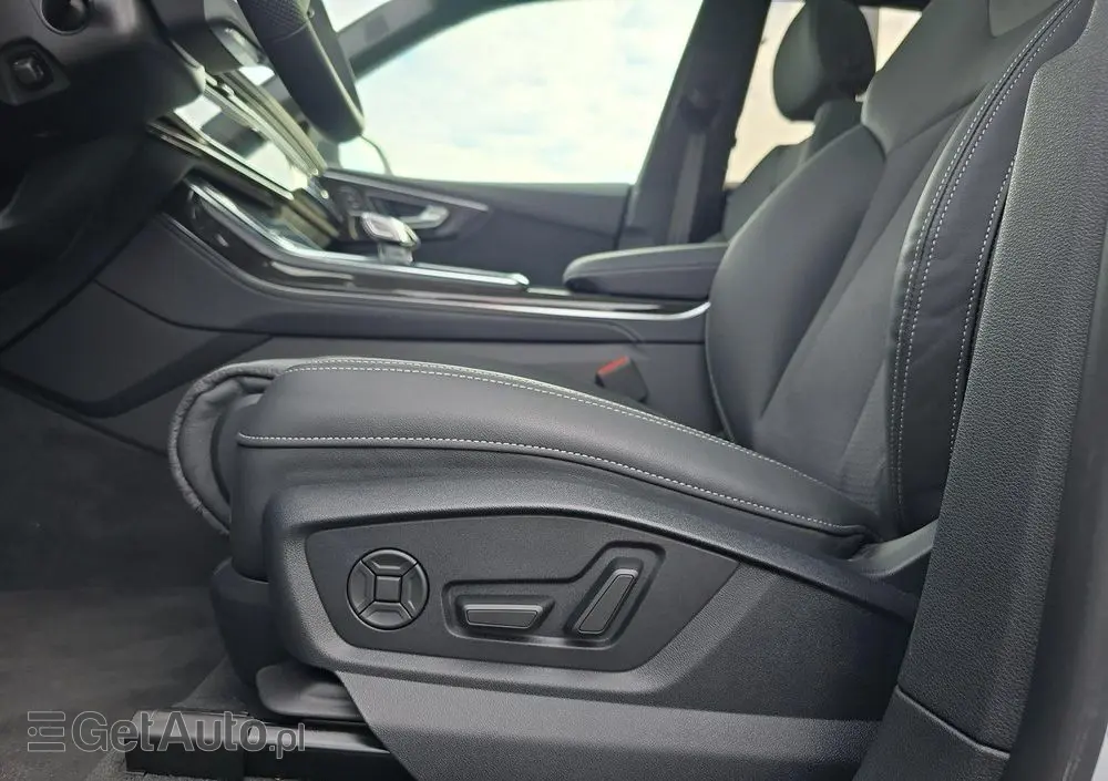 AUDI Q8 50 TDI quattro tiptronic