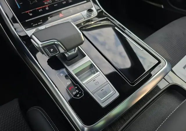 AUDI Q8 50 TDI quattro tiptronic