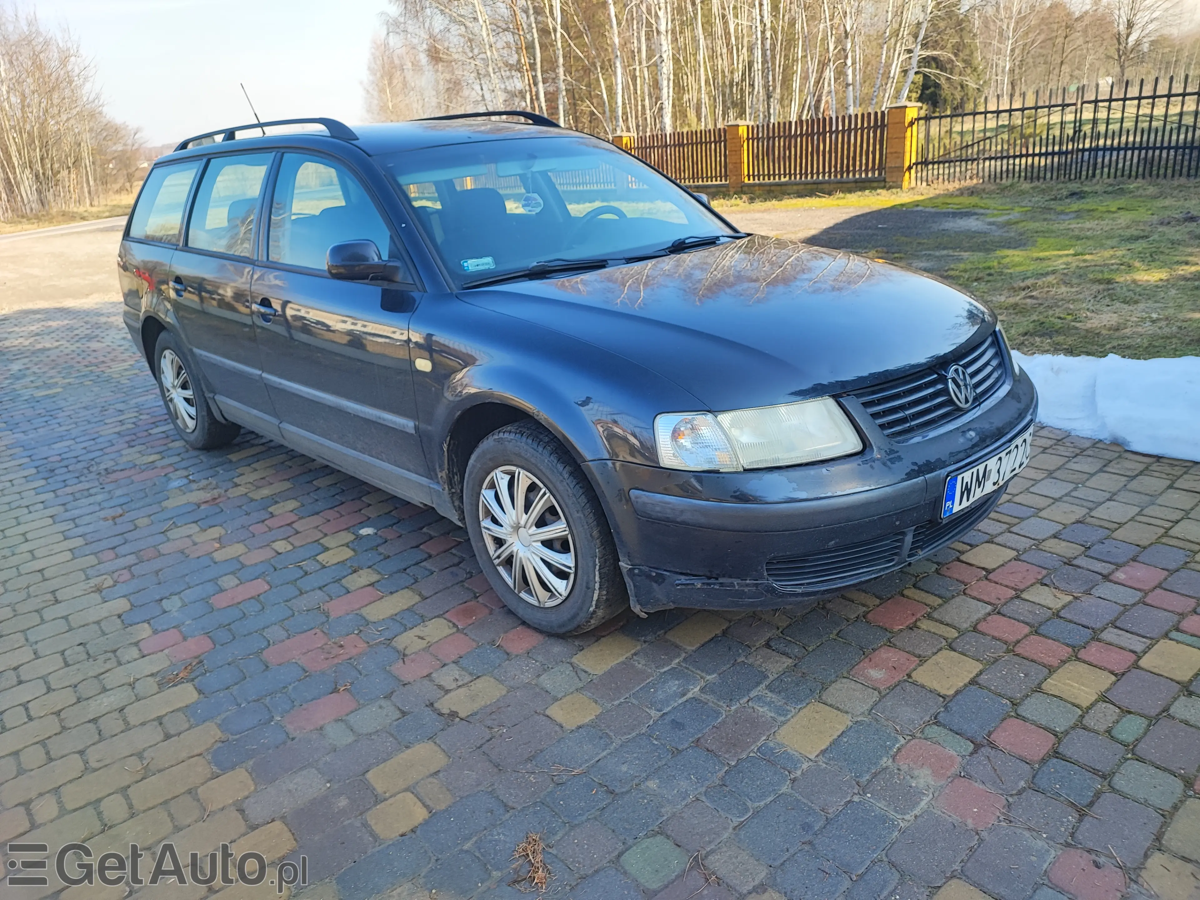 VOLKSWAGEN Passat Basis