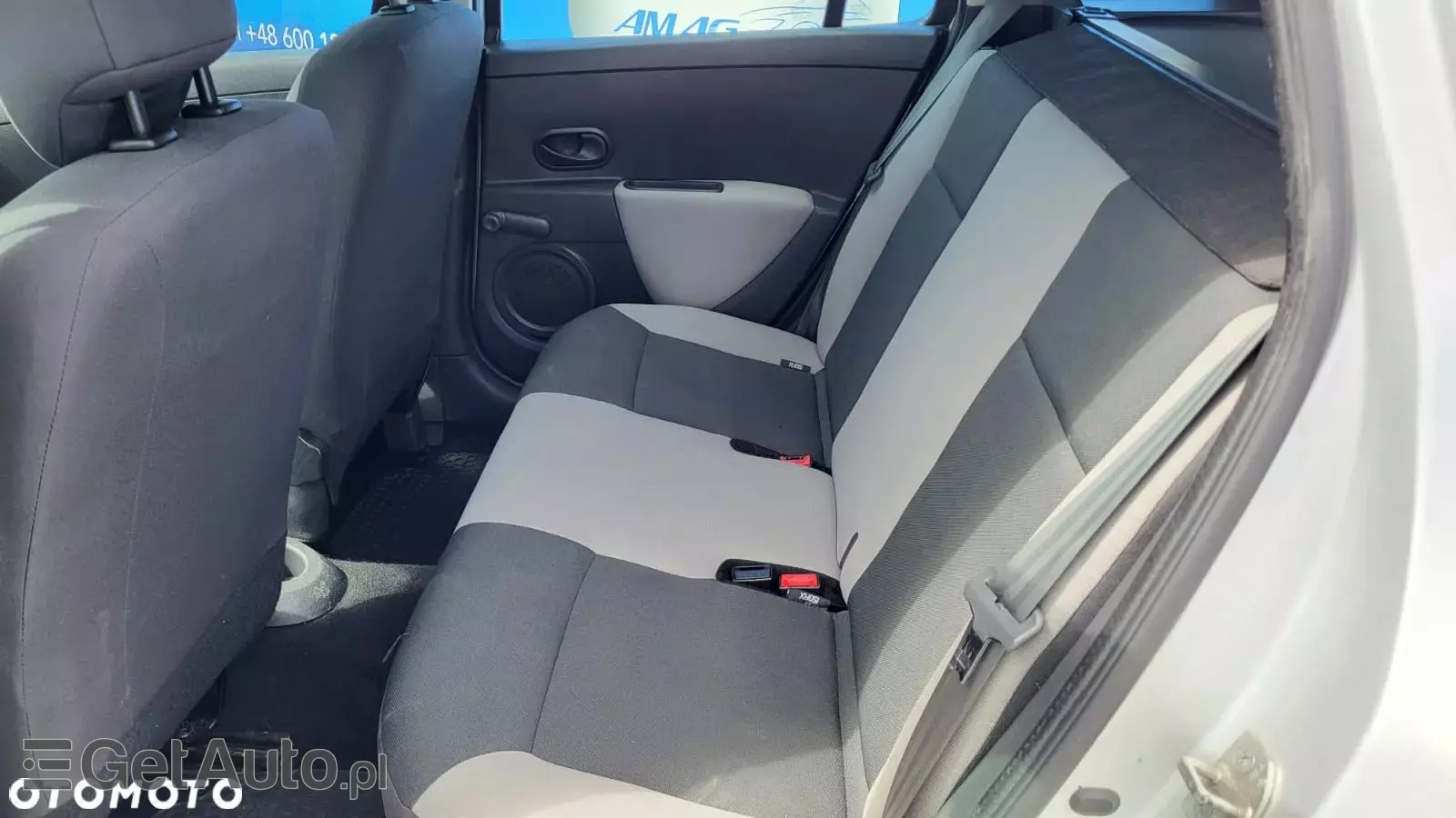 RENAULT Clio 1.2 16V 75 Collection