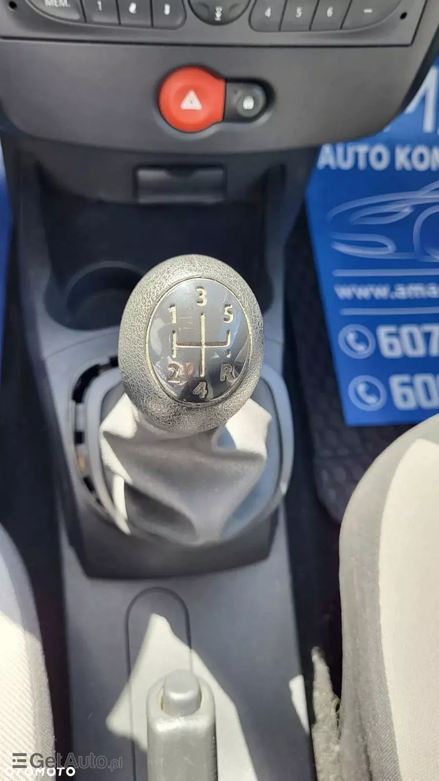 RENAULT Clio 1.2 16V 75 Collection