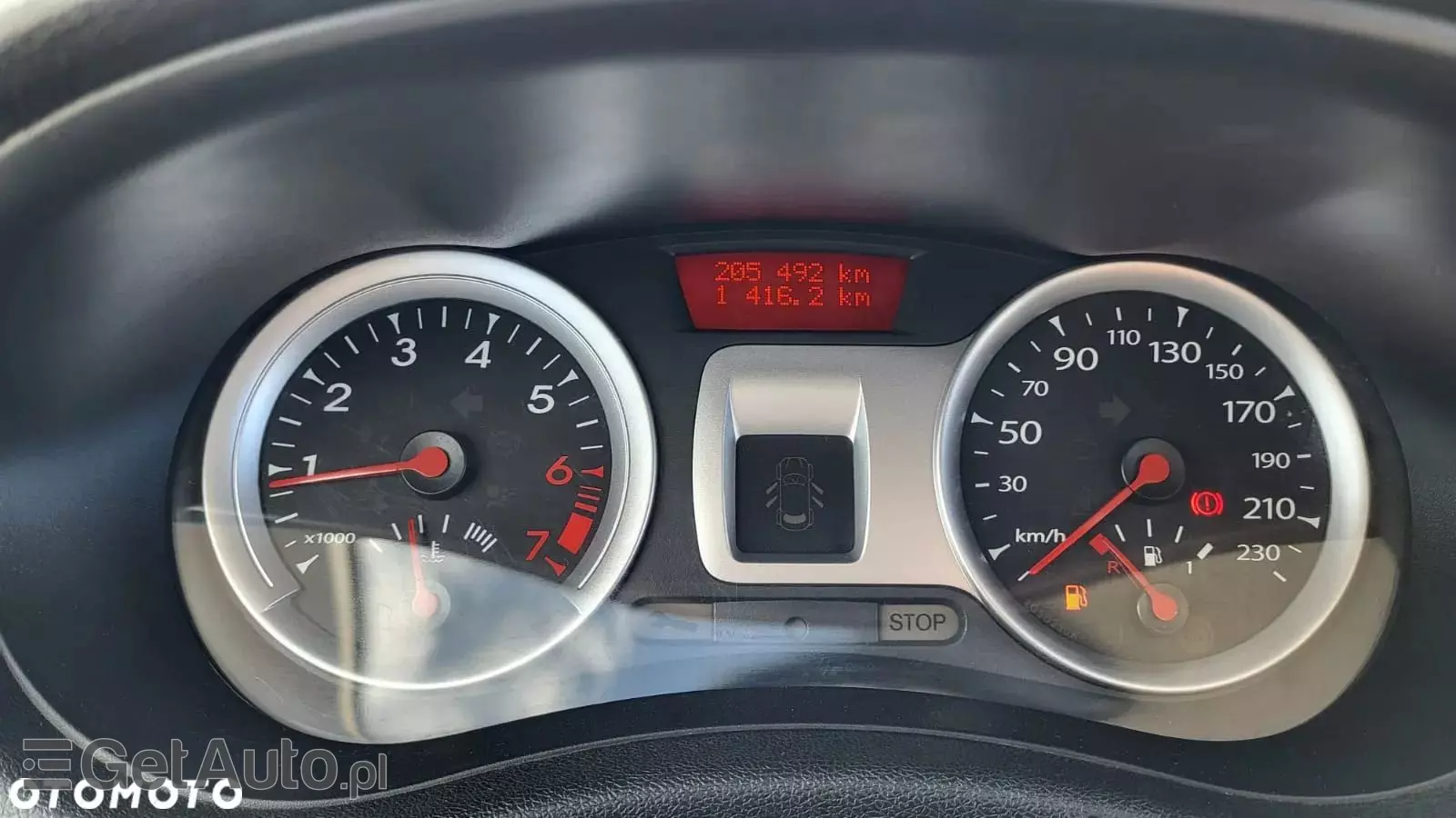 RENAULT Clio 1.2 16V 75 Collection