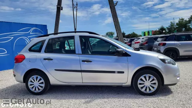 RENAULT Clio 1.2 16V 75 Collection