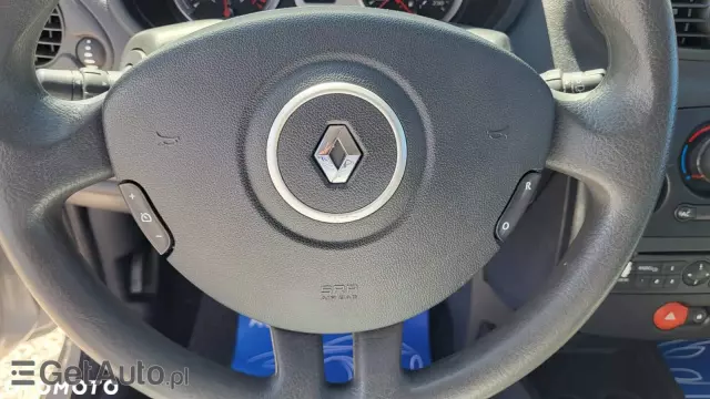 RENAULT Clio 1.2 16V 75 Collection