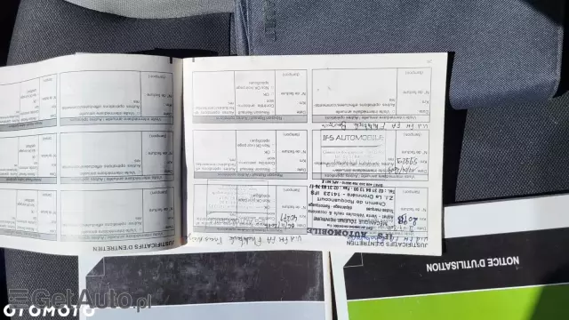 RENAULT Clio 1.2 16V 75 Collection