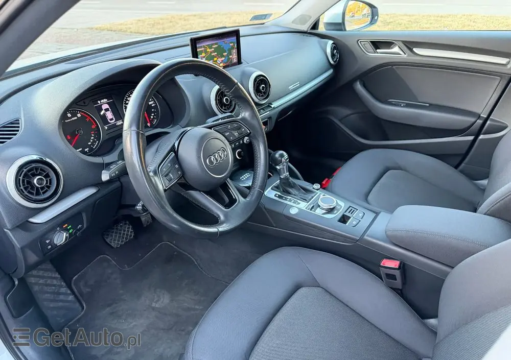 AUDI A3 Limousine 1.5 TFSI Sport S tronic