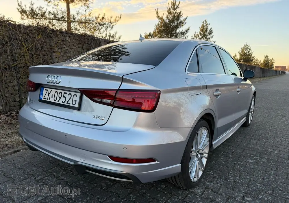 AUDI A3 Limousine 1.5 TFSI Sport S tronic