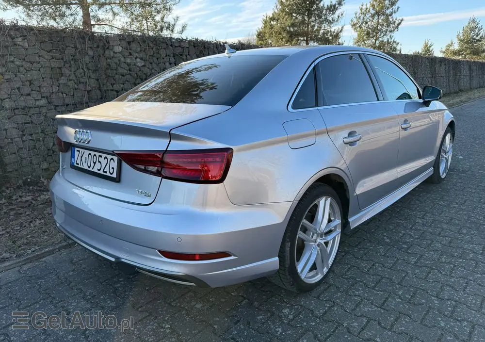 AUDI A3 Limousine 1.5 TFSI Sport S tronic