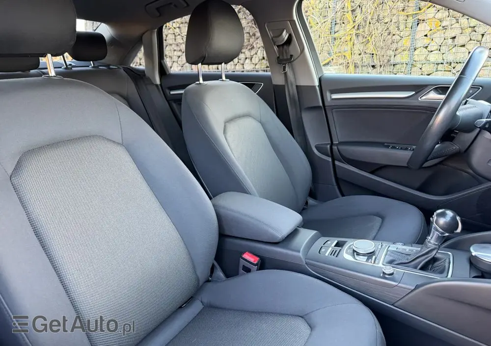 AUDI A3 Limousine 1.5 TFSI Sport S tronic