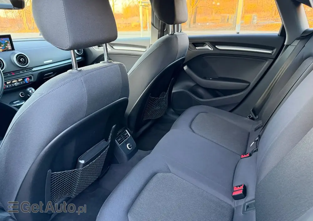 AUDI A3 Limousine 1.5 TFSI Sport S tronic