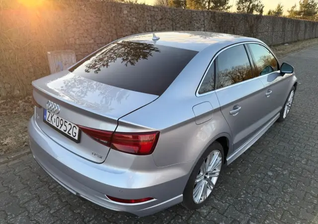 AUDI A3 Limousine 1.5 TFSI Sport S tronic