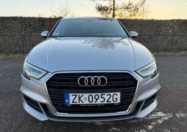 AUDI A3 Limousine 1.5 TFSI Sport S tronic