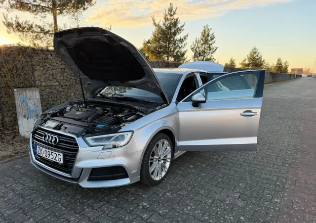 AUDI A3 Limousine 1.5 TFSI Sport S tronic