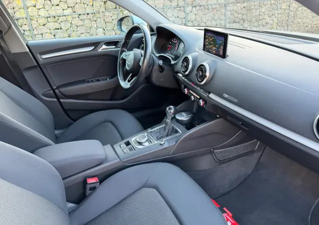 AUDI A3 Limousine 1.5 TFSI Sport S tronic