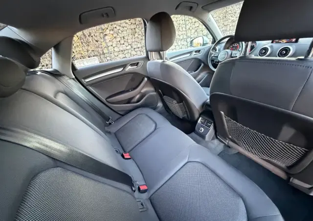 AUDI A3 Limousine 1.5 TFSI Sport S tronic