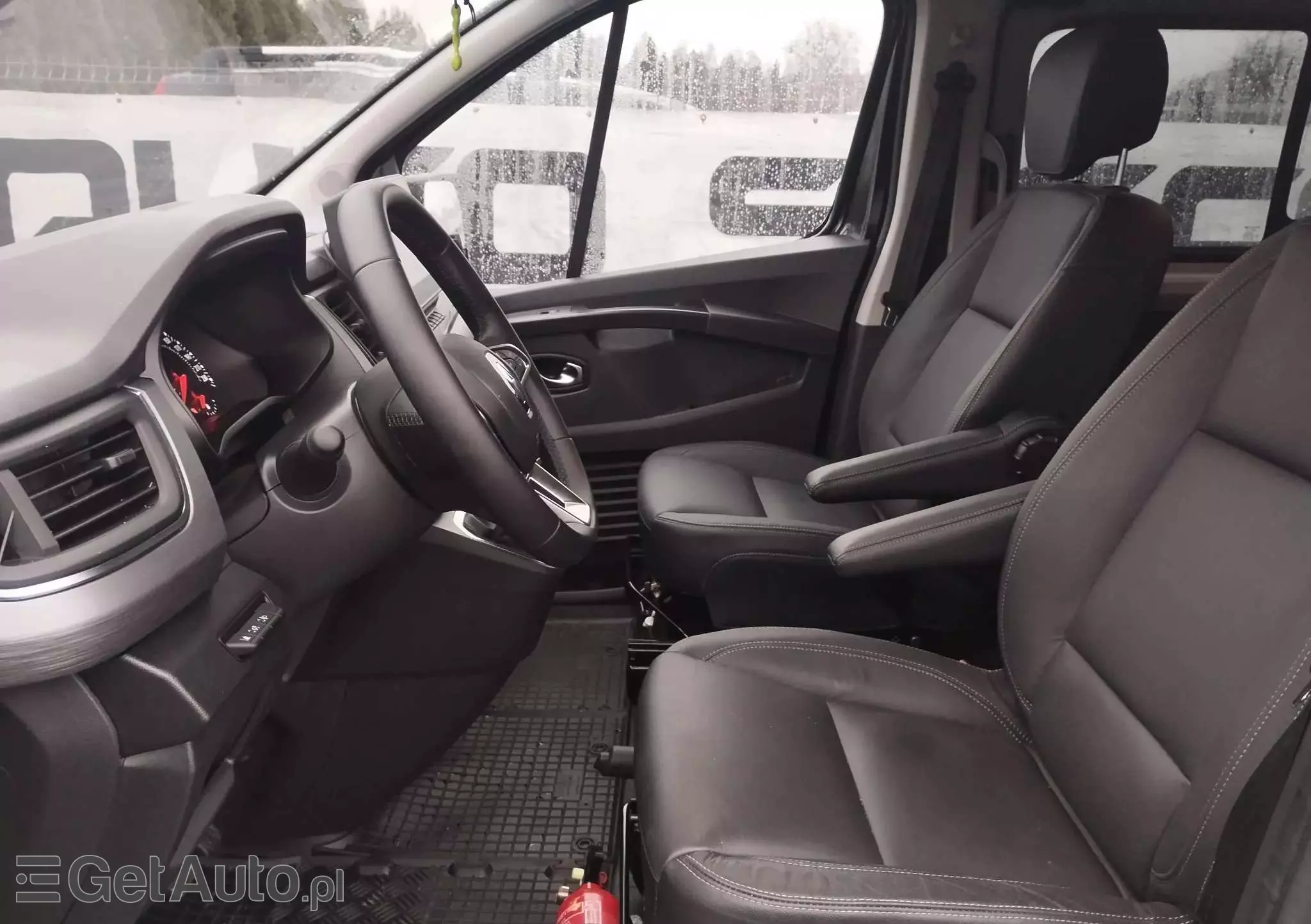 RENAULT Trafic SpaceClass 2.0 dCi EDC