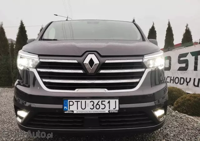 RENAULT Trafic SpaceClass 2.0 dCi EDC