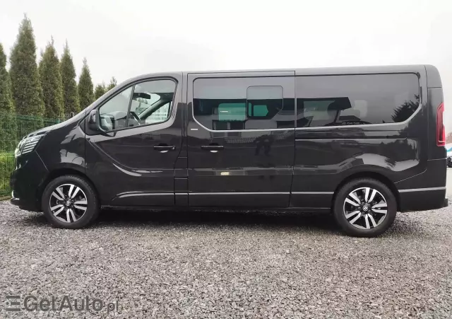 RENAULT Trafic SpaceClass 2.0 dCi EDC
