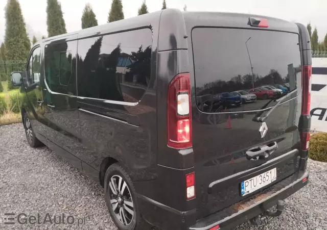 RENAULT Trafic SpaceClass 2.0 dCi EDC