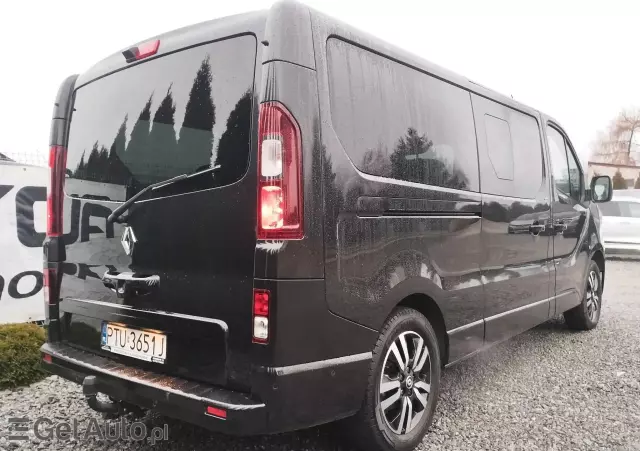 RENAULT Trafic SpaceClass 2.0 dCi EDC