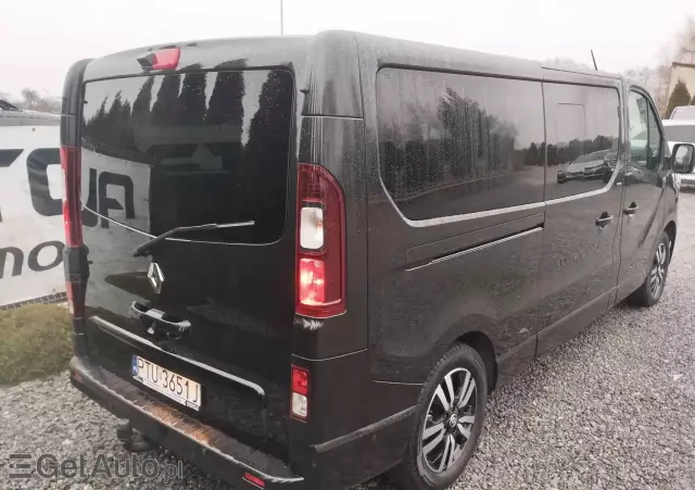 RENAULT Trafic SpaceClass 2.0 dCi EDC