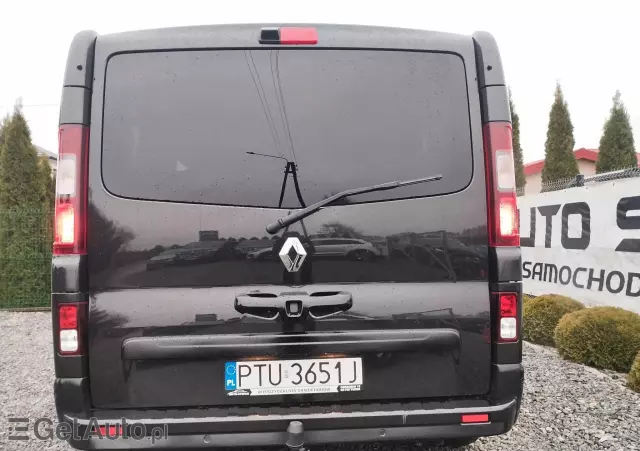RENAULT Trafic SpaceClass 2.0 dCi EDC