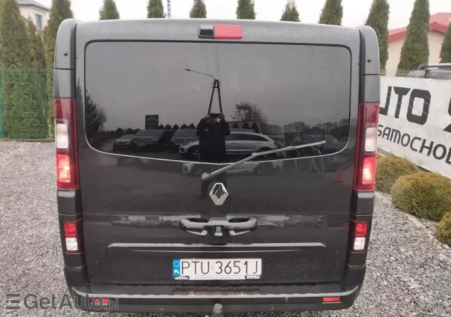 RENAULT Trafic SpaceClass 2.0 dCi EDC