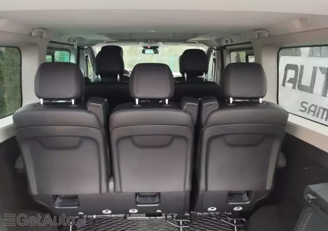 RENAULT Trafic SpaceClass 2.0 dCi EDC