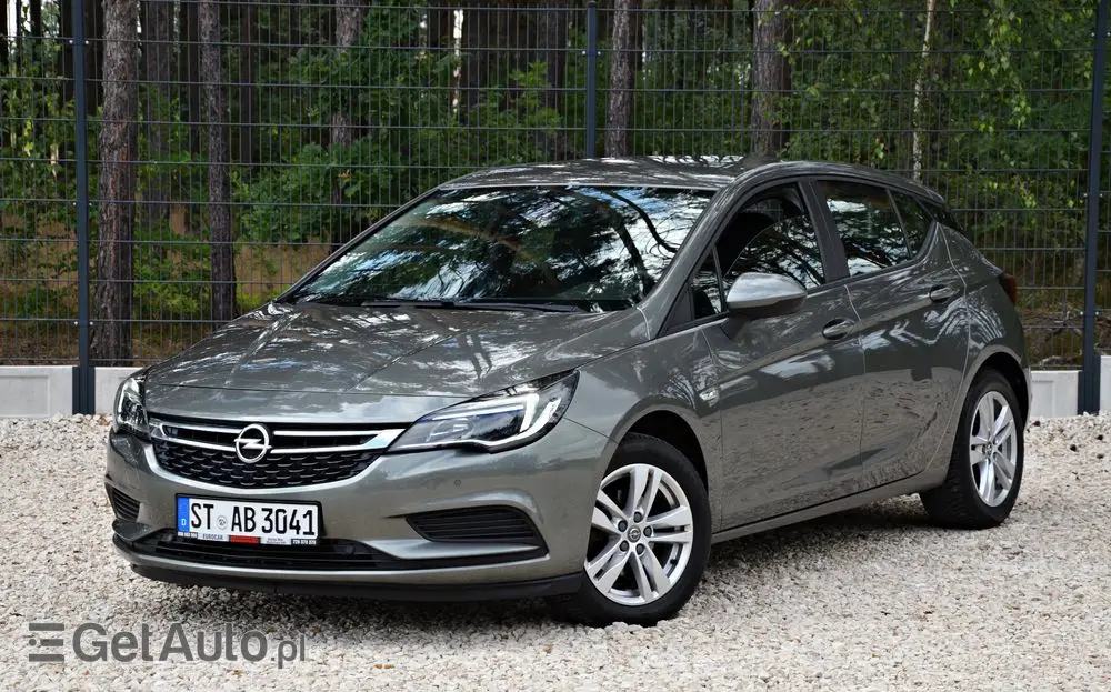 OPEL Astra 1.4 Turbo Dynamic