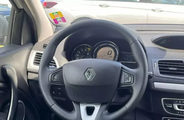 RENAULT Megane 