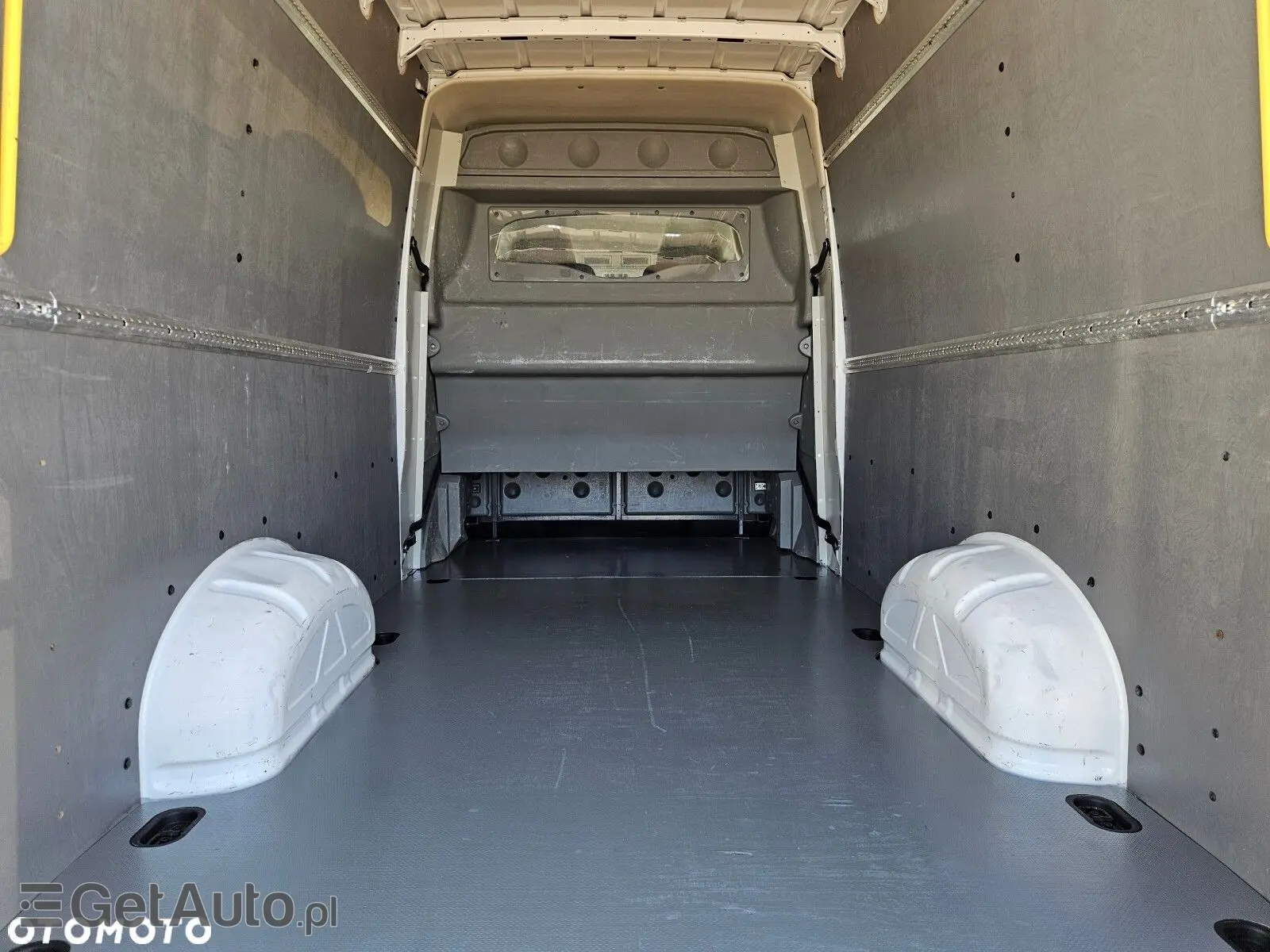 VOLKSWAGEN Crafter L