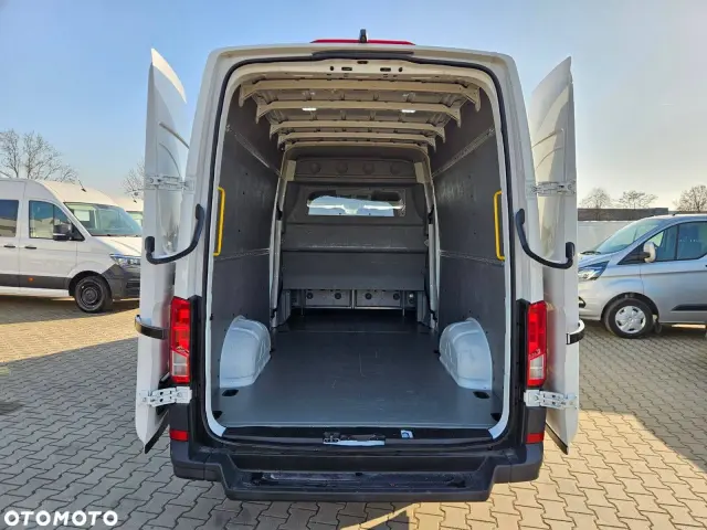 VOLKSWAGEN Crafter L