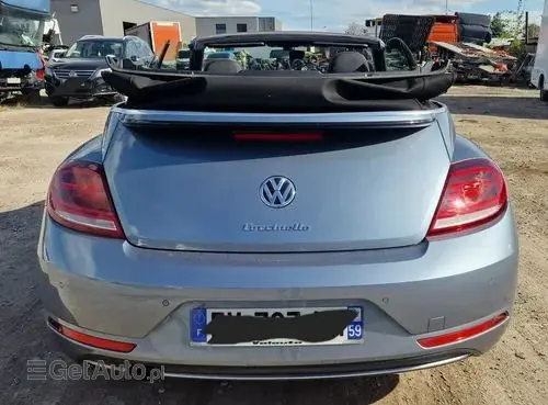 VOLKSWAGEN Beetle 