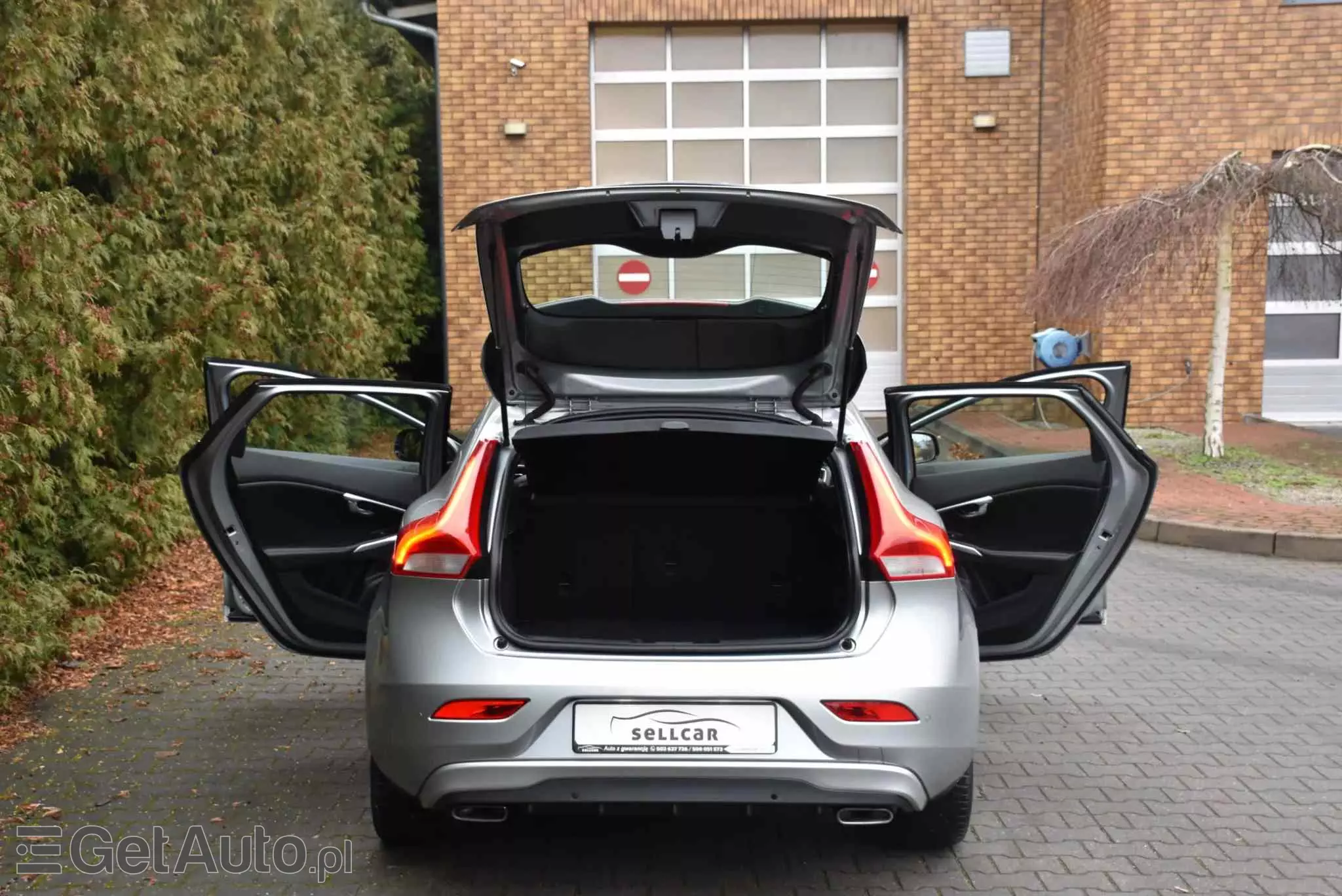 VOLVO V40 D2 Powershift Summum