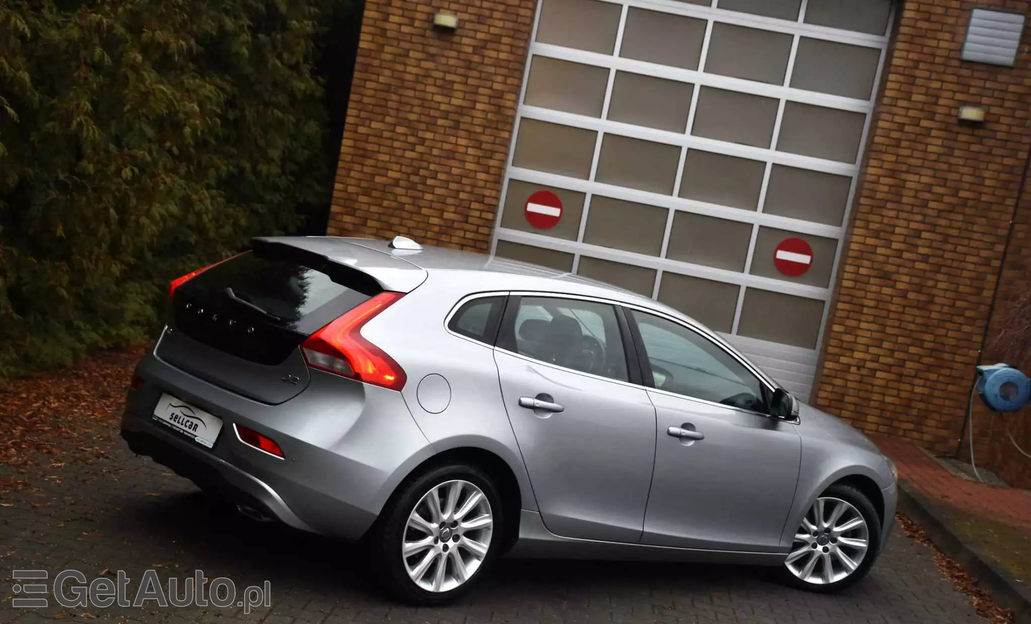 VOLVO V40 D2 Powershift Summum