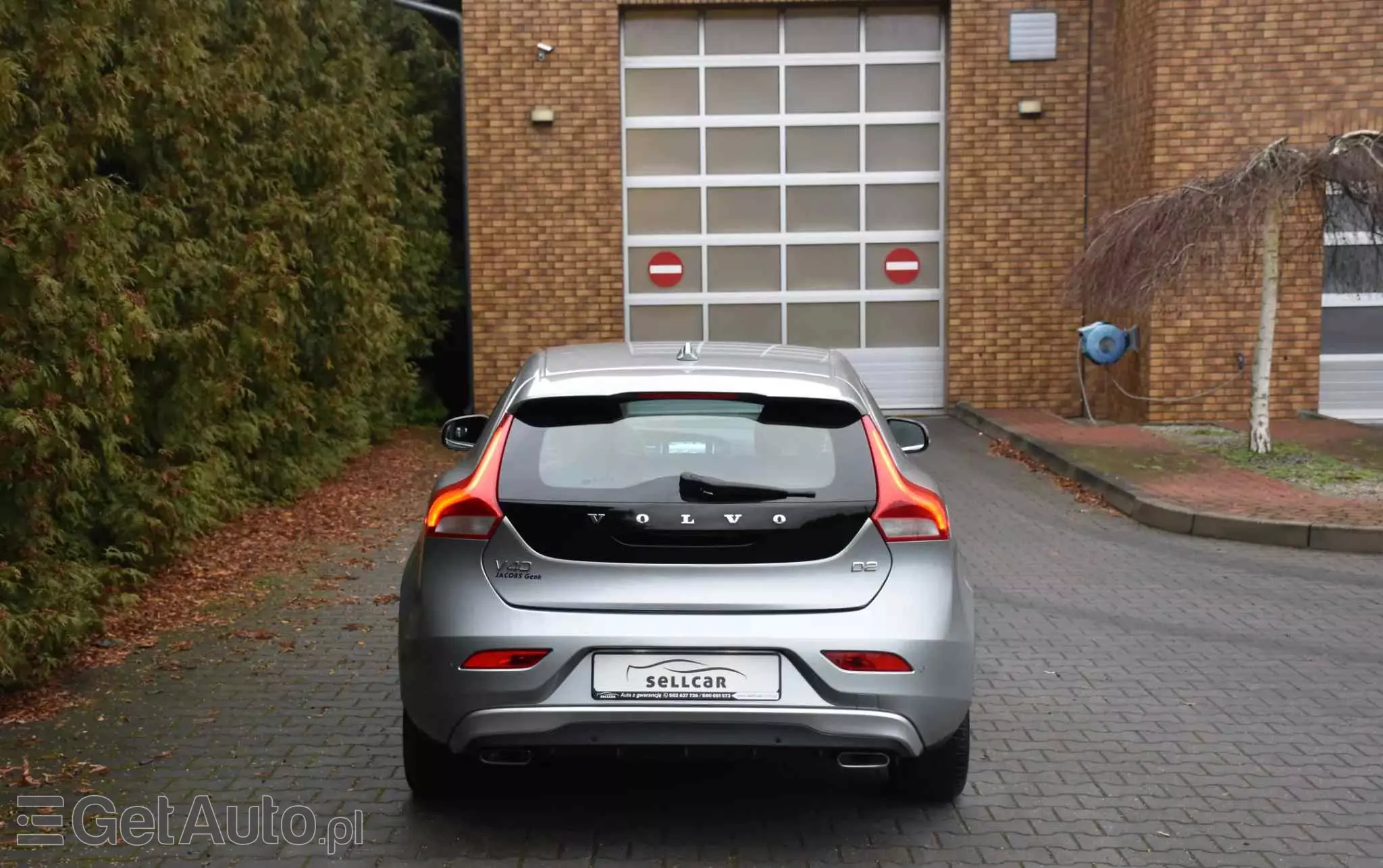 VOLVO V40 D2 Powershift Summum