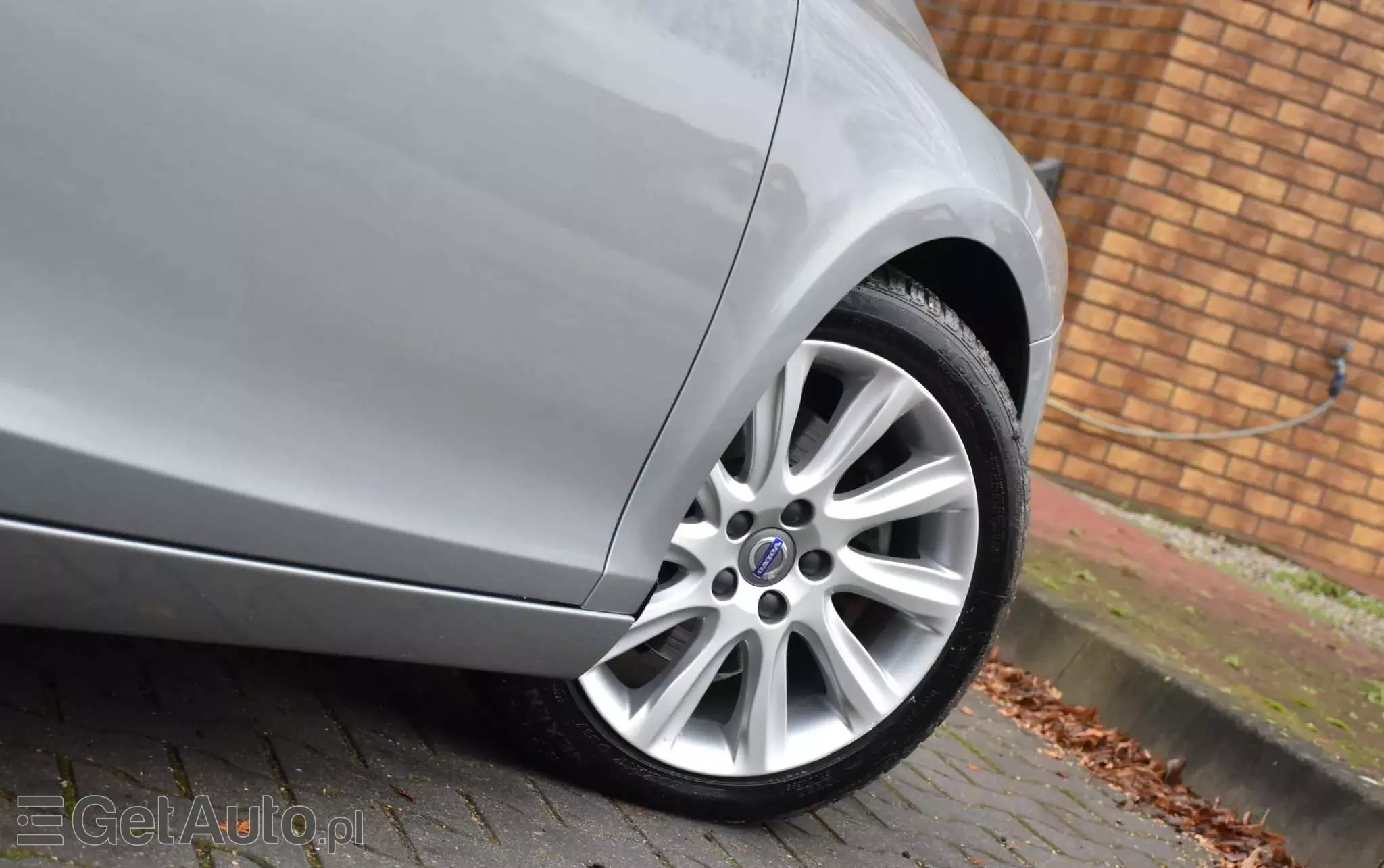 VOLVO V40 D2 Powershift Summum