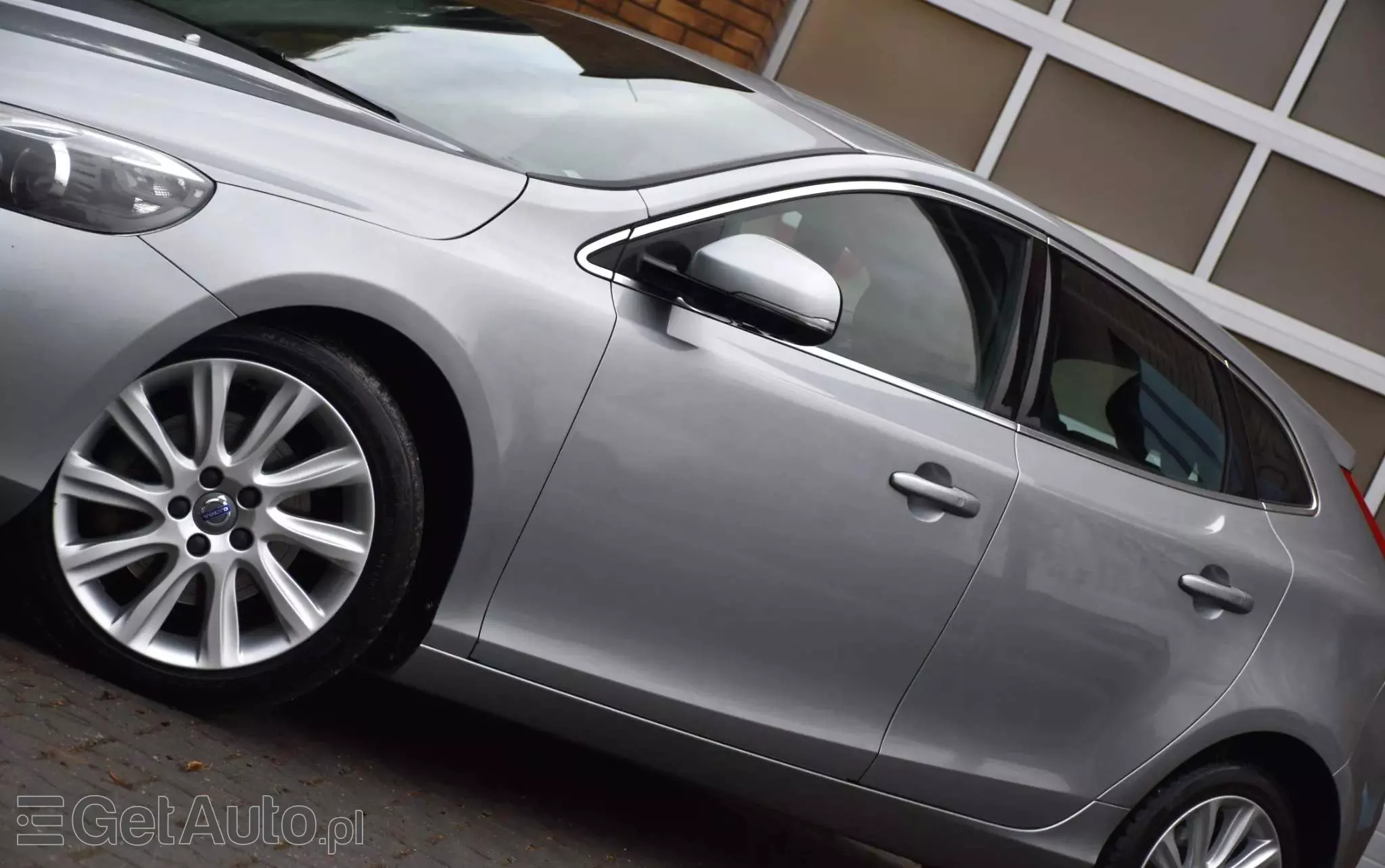 VOLVO V40 D2 Powershift Summum