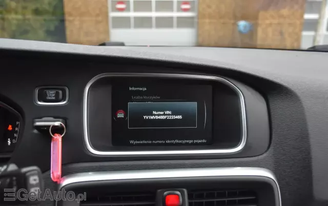 VOLVO V40 D2 Powershift Summum