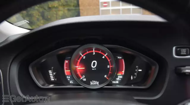 VOLVO V40 D2 Powershift Summum