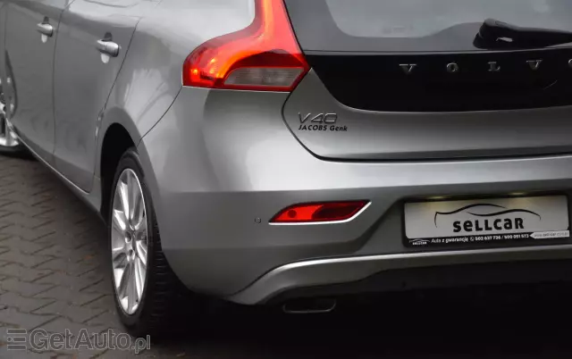 VOLVO V40 D2 Powershift Summum